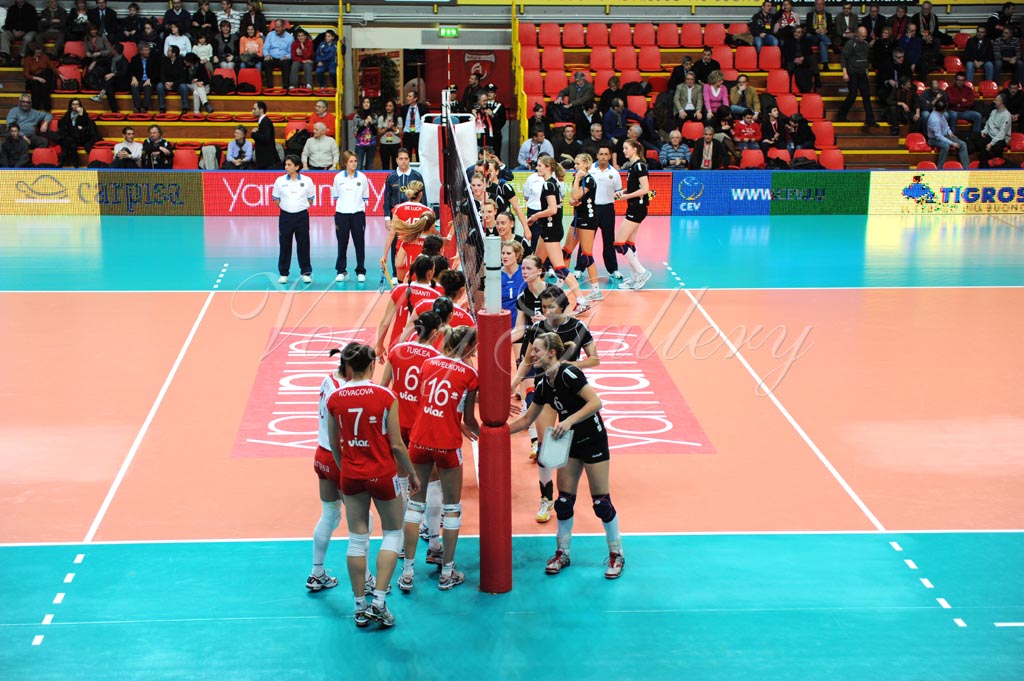 Yamamay Schweriner (10)